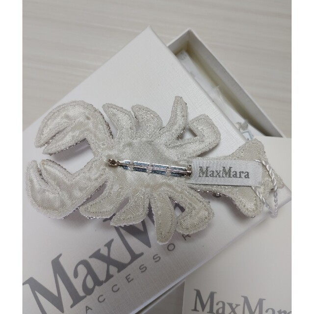 Max Mara　ブローチ