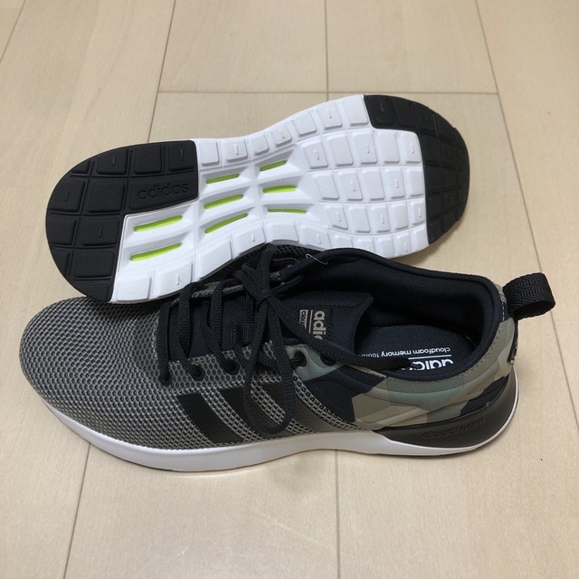 adidas(アディダス)の新品☆adidas neo スニーカー　27.5 メンズの靴/シューズ(スニーカー)の商品写真