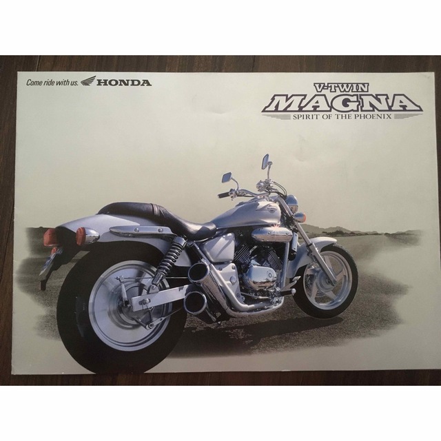 ホンダ(ホンダ)のマグナ　カタログ 自動車/バイクのバイク(カタログ/マニュアル)の商品写真