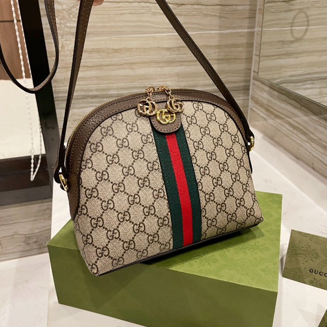 値下げ中❗GUCCI グッチ 〔オフィディア〕GG ショルダーバッグ 商品の