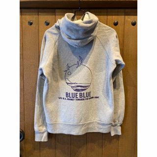 ブルーブルー(BLUE BLUE)のBLUE BLUEバックプリントパーカー(パーカー)