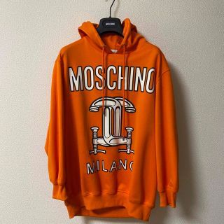 モスキーノ(MOSCHINO)のモスキーノ　オレンジパーカー(パーカー)