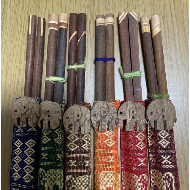 激安人気新品 タイ 箸 お土産 未使用品 タイのお土産 お箸と箸置き 象