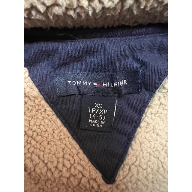 TOMMY HILFIGER(トミーヒルフィガー)のトミーヒルフィガー　パーカー キッズ/ベビー/マタニティのキッズ服男の子用(90cm~)(ジャケット/上着)の商品写真