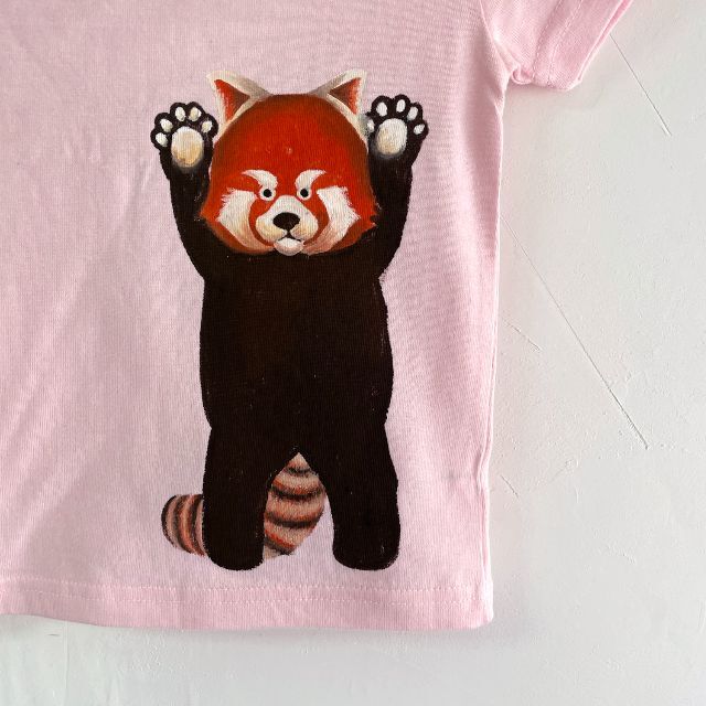 キッズ レッサーパンダ柄Tシャツ 130サイズ　ピンク　動物