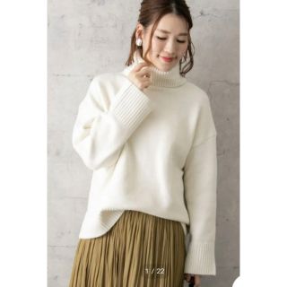 アーバンリサーチロッソ(URBAN RESEARCH ROSSO)の美品！定価1.2万　アーバンリサーチロッソ　タートルネック　セーター　ニット(ニット/セーター)