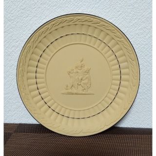 ウェッジウッド(WEDGWOOD)のウェッジウッド ジャスパー ブラック オン ケーン レリーフプレート(食器)