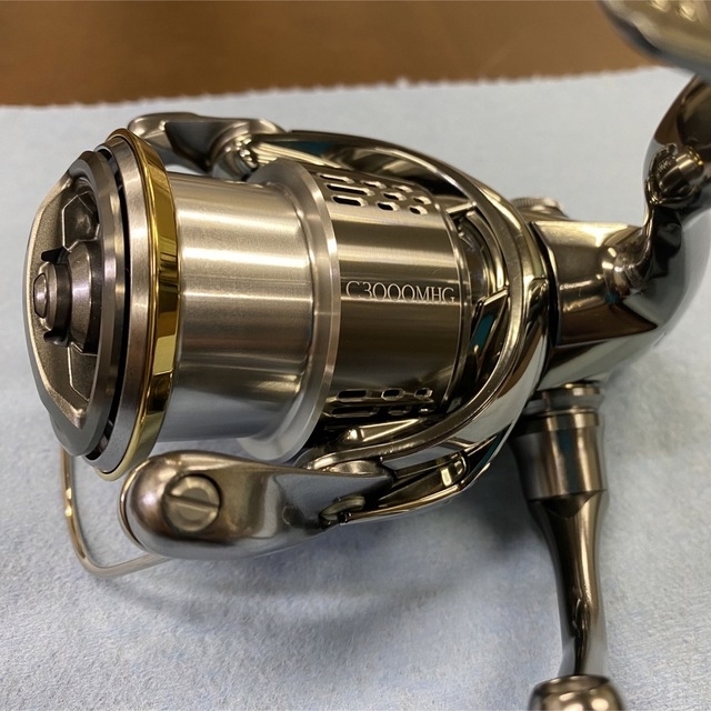 SHIMANO シマノ 18ステラ C3000MHG 03806 スピニングリール 程度 SHIMANO シマノ 18ステラ C3000MHG 03806 スピニングリール 程度