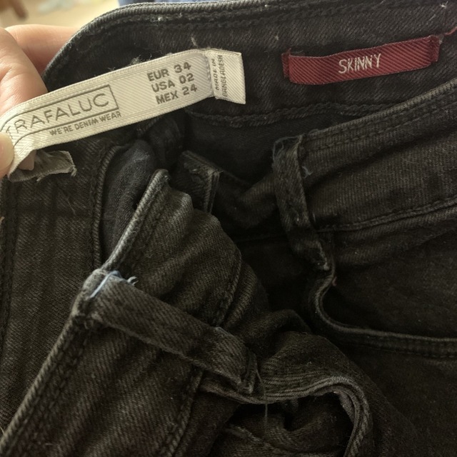 ZARA(ザラ)のZARA スキニーパンツ✨ レディースのパンツ(スキニーパンツ)の商品写真