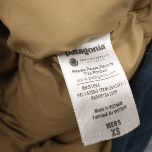 patagonia(パタゴニア)のPatagonia　ビビー　ダウンジャケット　NVY　パタゴニア　メンズ メンズのジャケット/アウター(ダウンジャケット)の商品写真