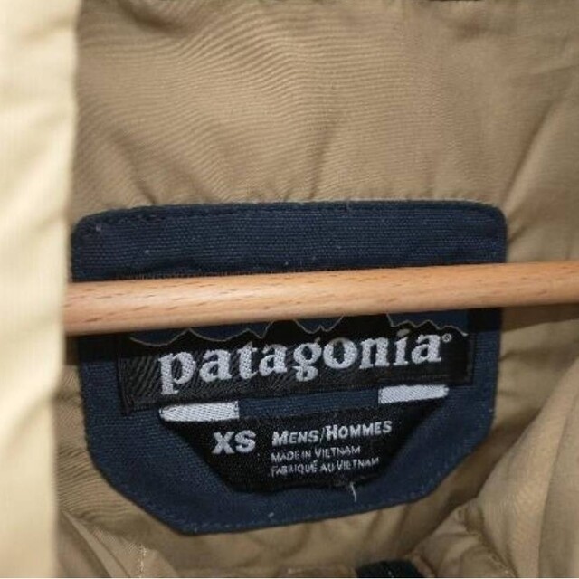 patagonia(パタゴニア)のPatagonia　ビビー　ダウンジャケット　NVY　パタゴニア　メンズ メンズのジャケット/アウター(ダウンジャケット)の商品写真