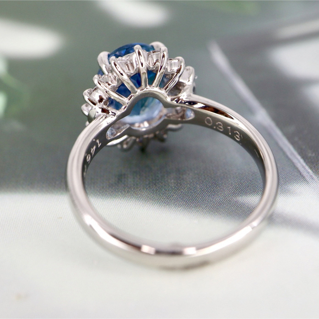 サンタマリアカラー上質アクアマリンダイヤモンドリングpt900total1.77 レディースのアクセサリー(リング(指輪))の商品写真