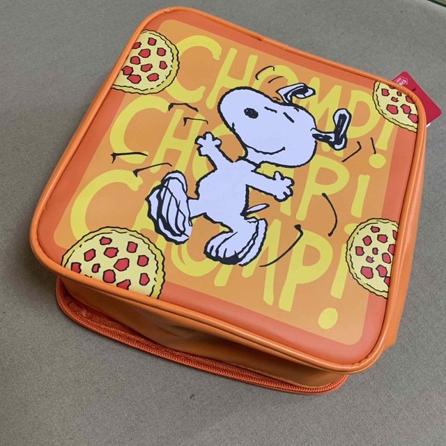 SNOOPY(スヌーピー)のSNOOPY☆プレミアムバニティポーチ〜PIZZA PARTY〜 レディースのファッション小物(ポーチ)の商品写真