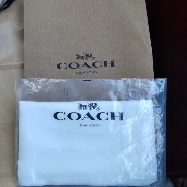 COACH(コーチ)のRINGOさま専用 COACHラウンドジップ2つ折り財布 レディースのファッション小物(財布)の商品写真