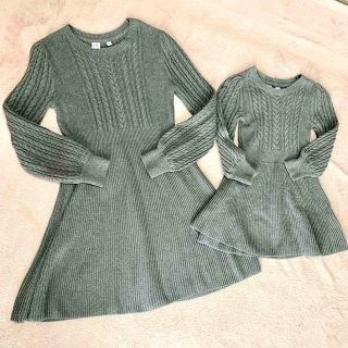 ベビーギャップ(babyGAP)のGAP ケーブルニットワンピース  グレー　親子　姉妹　リンクコーデ　おそろい(ワンピース)