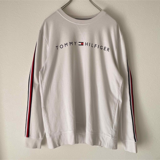 TOMMY HILFIGER(トミーヒルフィガー)のTOMMY HILFIGER トミーヒルフィガー 長袖Tシャツ ホワイト L メンズのトップス(シャツ)の商品写真