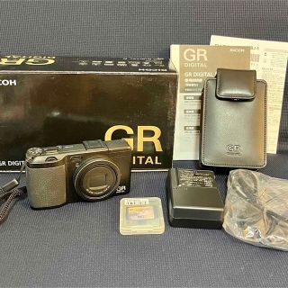 リコー(RICOH)のガウディ様【ほぼ未使用】RICOH GR GR DIGITAL IV ブラック(コンパクトデジタルカメラ)