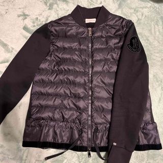 モンクレール(MONCLER)のモンクレール 黒　ダウンカーディガン(ブルゾン)