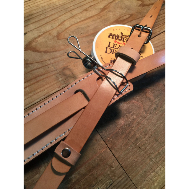 国産ヌメ革サドルレザーストラップ　1400〜1100ナチュラル 楽器のギター(ストラップ)の商品写真