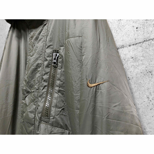 M ナイキ NIKE 緑 ナイロン モッズコート ベンチコート アウター 古着 メンズのジャケット/アウター(モッズコート)の商品写真