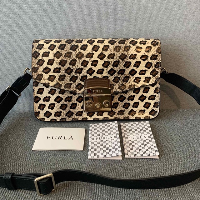 FURLA 超美品 メトロポリス レオパード柄 パイソン ショルダー バッグ