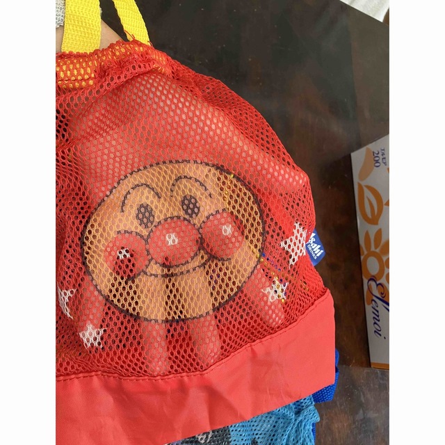 アサヒ　アンパンマン メッシュ　巾着リュック エンタメ/ホビーのおもちゃ/ぬいぐるみ(キャラクターグッズ)の商品写真