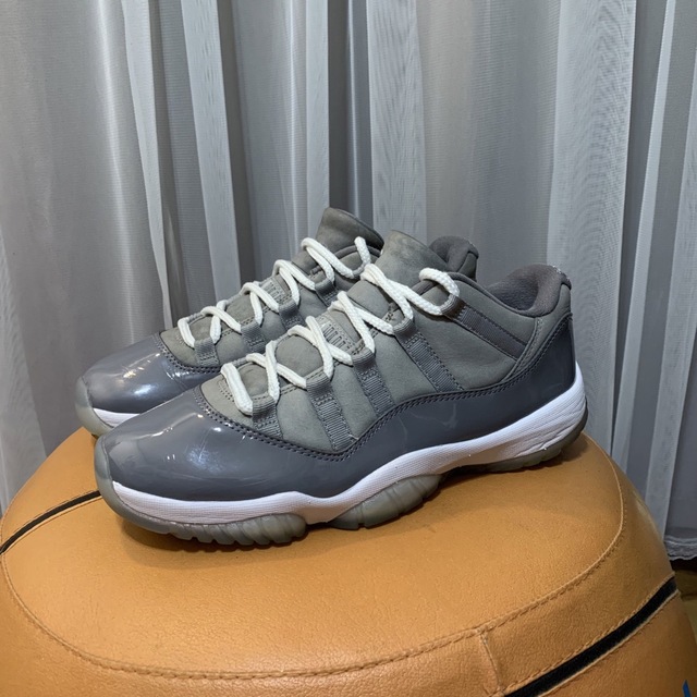 AIRJORDAN 11 LOW "Wolfgrey"