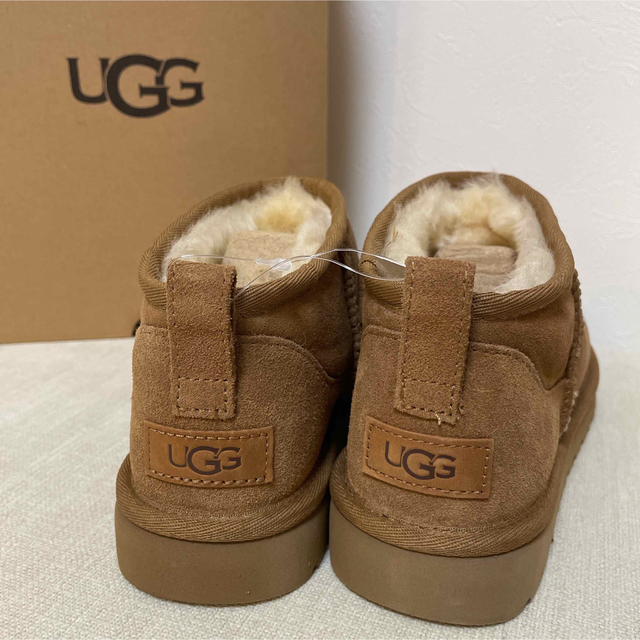 UGG ウルトラクラッシックミニ　8 25センチ相当 2