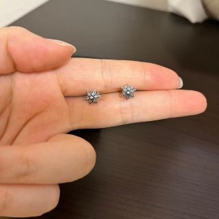 925刻印　シルバーピアス　クロスピアス　ピアス　星形　スター　片耳販売OK♪(ピアス(両耳用))