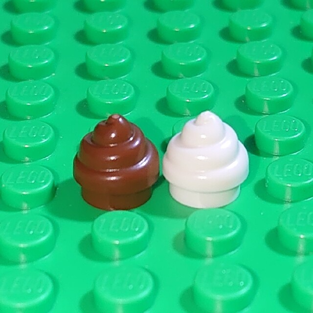 Lego(レゴ)の【新品】LEGO うんちソフトクリームパーツ レゴ ブロック エンタメ/ホビーのおもちゃ/ぬいぐるみ(その他)の商品写真