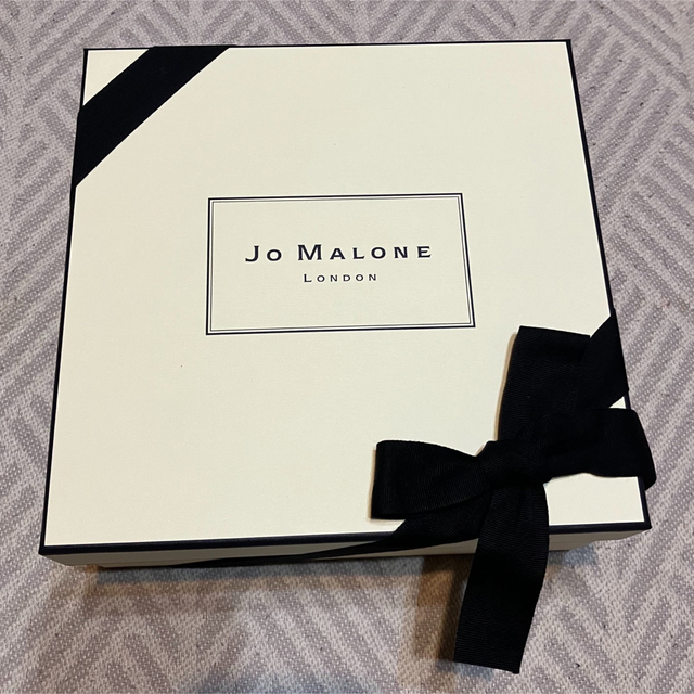 Jo Malone(ジョーマローン)の【最終】JO MALONEジョーマローン　ハンドクリーム、ソープ、ポーチ　セット コスメ/美容のボディケア(ハンドクリーム)の商品写真