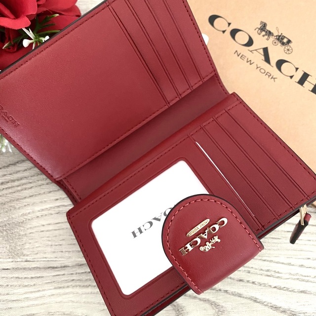 新品☆COACH(コーチ)ブラウン レッド シグネチャー レザー 折り財布