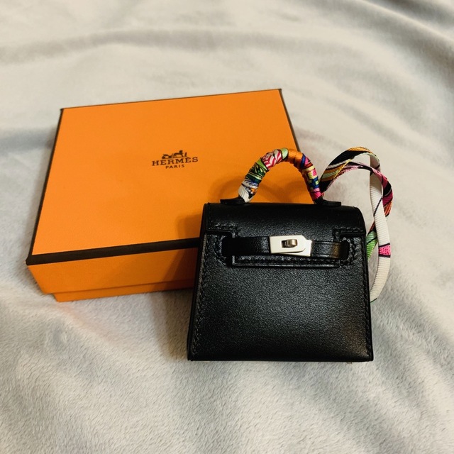 エルメス マイクロケリーチャーム ノワール ケリーツイリーHERMES