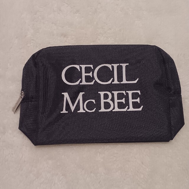 CECIL McBEE(セシルマクビー)の未使用　CECIL McBEE ロゴ ポーチ レディースのファッション小物(ポーチ)の商品写真