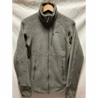 パタゴニア(patagonia)の極美品 patagonia R2 ジャケット S FA17 廃番希少品 フリース(その他)