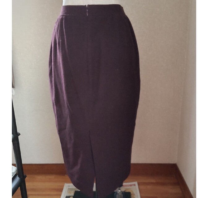 UNIQLO(ユニクロ)のユニクロ　UNIQLO　膝丈スカート　秋冬用　ワインレッド　美品 レディースのスカート(ひざ丈スカート)の商品写真