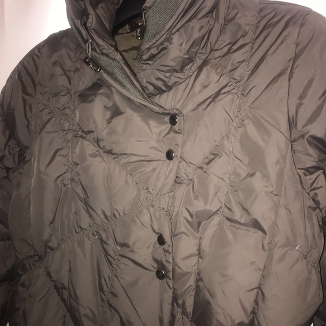 lhumnrdor デザインダウン　ジャケット Ｌ レディースのジャケット/アウター(ダウンジャケット)の商品写真