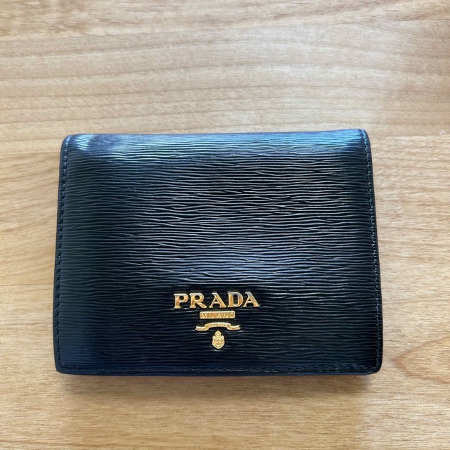 PRADA(プラダ)のPRADA 財布 二つ折り レディースのファッション小物(財布)の商品写真