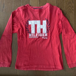 トミーヒルフィガー(TOMMY HILFIGER)のトミーヒルフィガー　赤色　トップス(Tシャツ(長袖/七分))