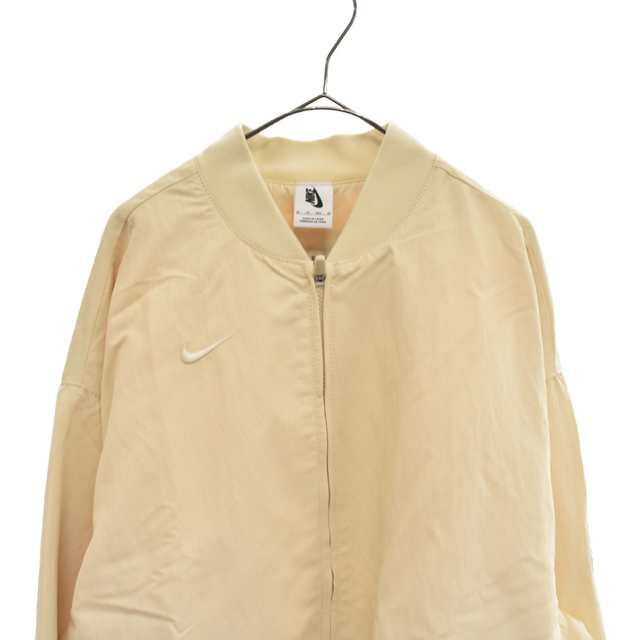 NIKE(ナイキ)のNIKE ナイキ 20AW×FEAR OF GOD M NRG W BASKETBALL JACKET フィアオブゴッド バスケットボール ジャケット ホワイト CU4694-271 メンズのジャケット/アウター(フライトジャケット)の商品写真