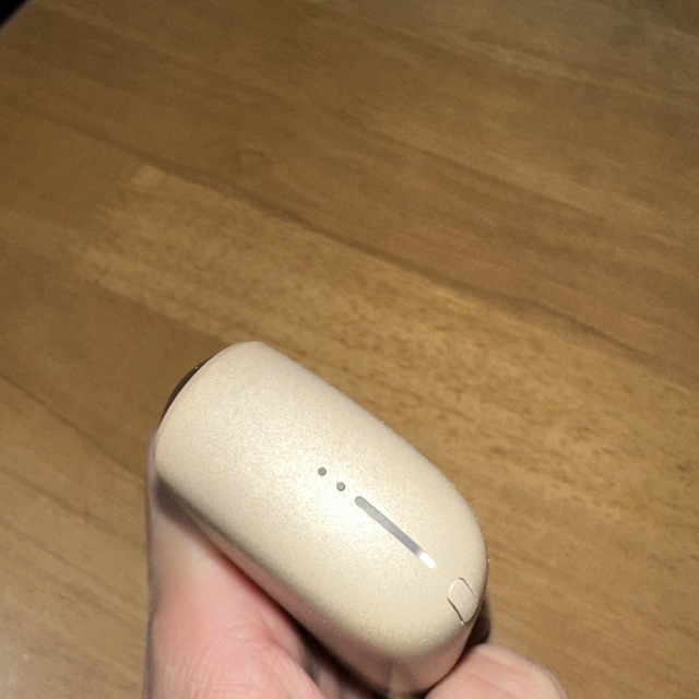 IQOS(アイコス)のIQOS 充電器無し　傷あり　スティック無し スマホ/家電/カメラのスマホ/家電/カメラ その他(その他)の商品写真