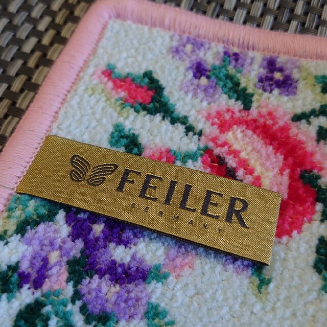 FEILER(フェイラー)のFEILERハンカチ ハンドメイドのファッション小物(ハンカチ/バンダナ)の商品写真