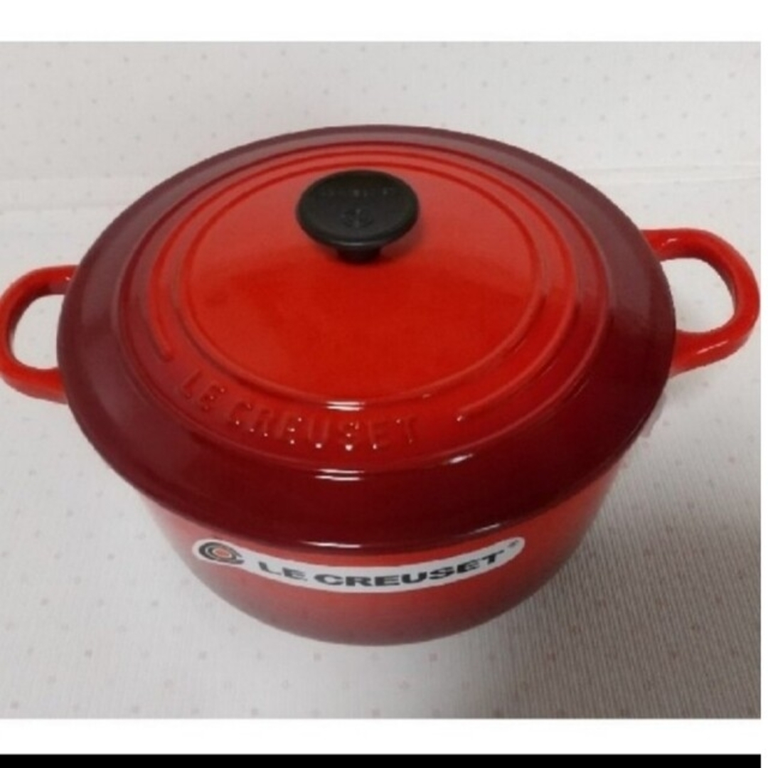 LE CREUSET(ルクルーゼ)のル・クルーゼ　鍋　22cm インテリア/住まい/日用品のキッチン/食器(鍋/フライパン)の商品写真