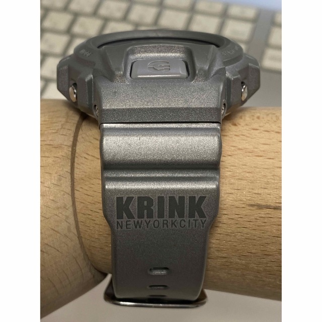 G-SHOCK/限定/DW-6900/時計/KRINK/シルバー/別注/三つ目腕時計(デジタル)