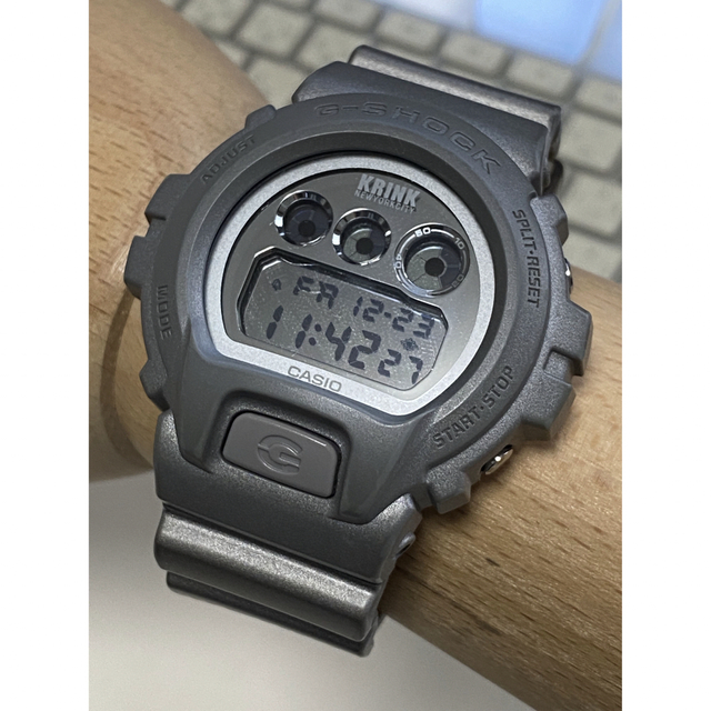 G-SHOCK/限定/DW-6900/時計/KRINK/シルバー/別注/三つ目腕時計(デジタル)