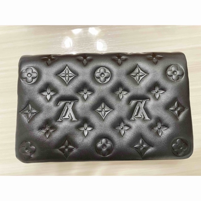 LOUIS VUITTON(ルイヴィトン)のルイヴィトン　ポシェットクッサン レディースのバッグ(ショルダーバッグ)の商品写真