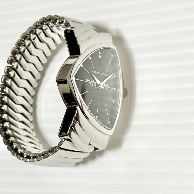 Hamilton(ハミルトン)のHAMILTON ベンチュラ H244810 純正蛇腹 メンズの時計(腕時計(アナログ))の商品写真