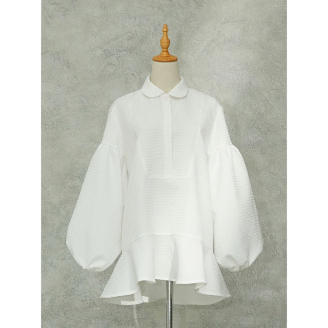 Drawer(ドゥロワー)の美品♡ bow.a ボウエー　KIKYO TUNIC ホワイト レディースのトップス(シャツ/ブラウス(長袖/七分))の商品写真