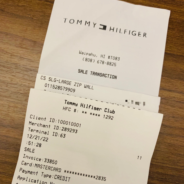 TOMMY HILFIGER(トミーヒルフィガー)のレア品♪★Tommy Hilfiger ユニセックスフラッグロゴレザー長財布 メンズのファッション小物(長財布)の商品写真