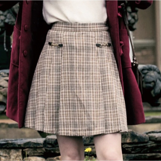 F i.n.t(フィント)のダブルビット使いプリーツスカート  レディースのスカート(ひざ丈スカート)の商品写真